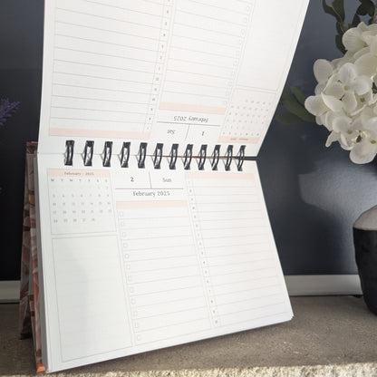 2025 Daily Desk Planner